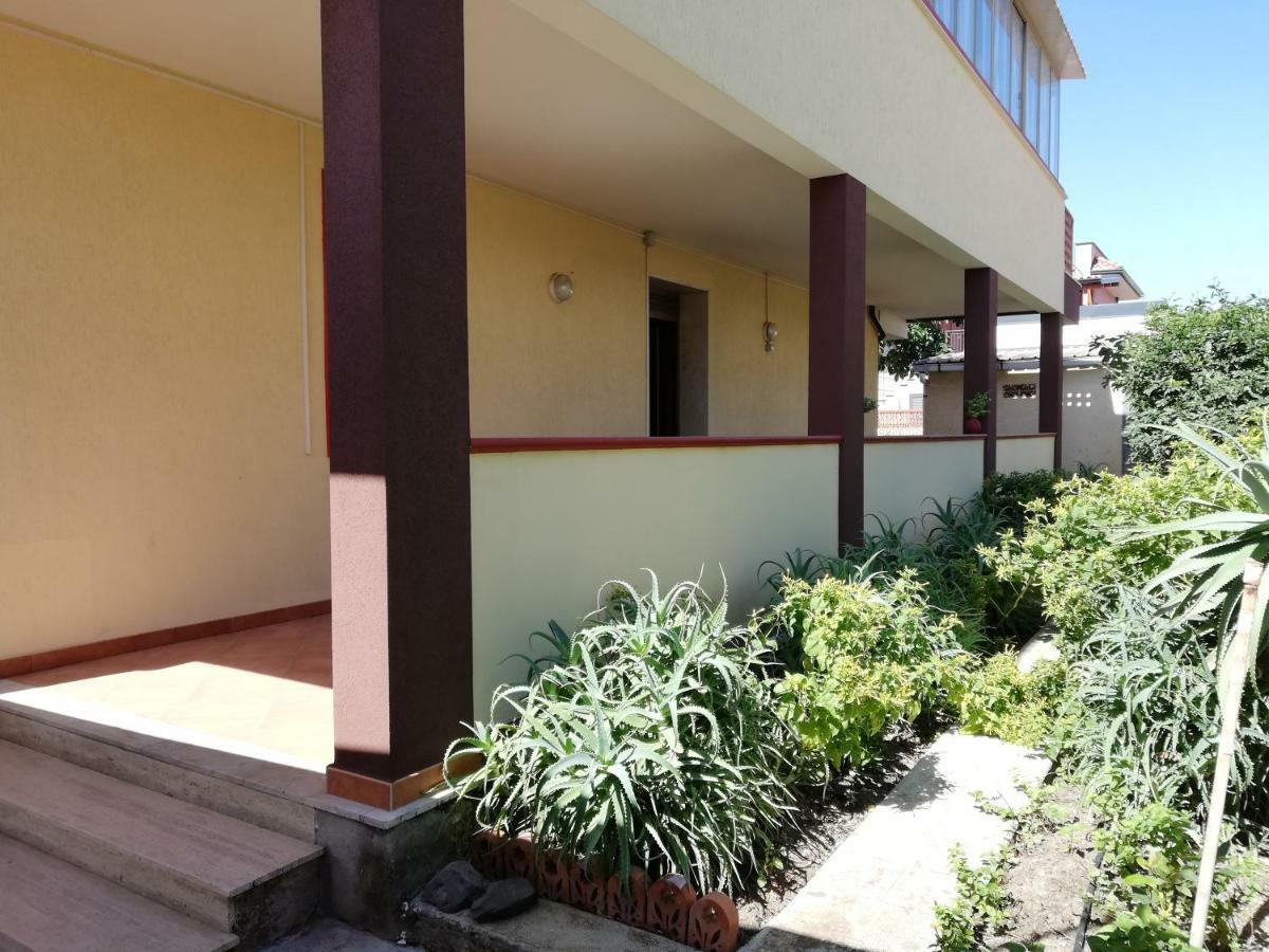 Maison Du Soleil Agnone Bagni Exterior foto